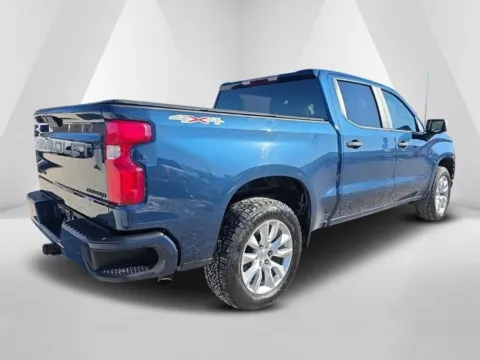 Another view of 2021 Chevrolet Silverado 1500 Custom for sale in Logan, OH at Hocking Valley Motors