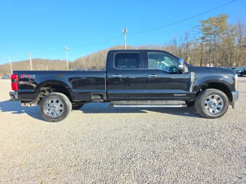 More photos of 2023 Ford F-350SD Lariat at Hocking Valley Motors, OH
