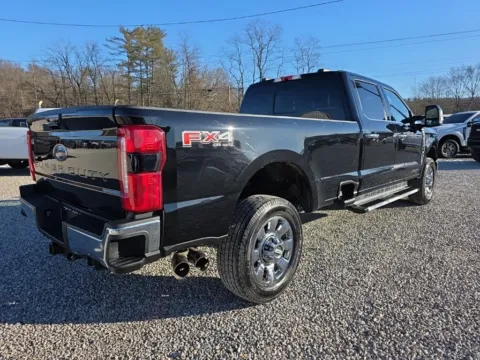 More photos of 2023 Ford F-350SD Lariat at Hocking Valley Motors, OH