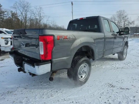 More photos of 2019 Ford F-250SD XL at Hocking Valley Motors, OH