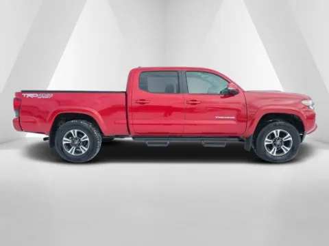 More photos of 2018 Toyota Tacoma TRD Sport at Hocking Valley Motors, OH