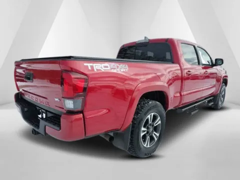 More photos of 2018 Toyota Tacoma TRD Sport at Hocking Valley Motors, OH