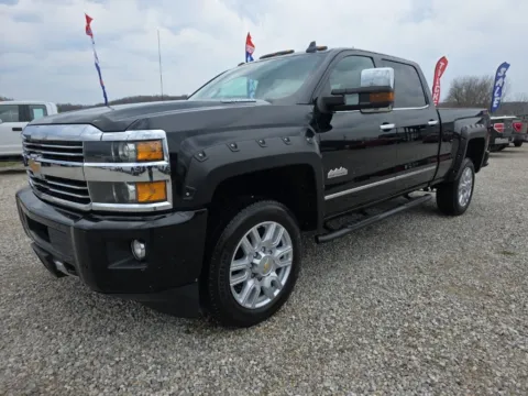 Another view of 2016 Chevrolet Silverado 2500HD High Country for sale in Logan, OH at Hocking Valley Motors