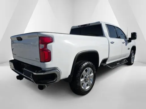 More photos of 2021 Chevrolet Silverado 2500HD LTZ at Hocking Valley Motors, OH