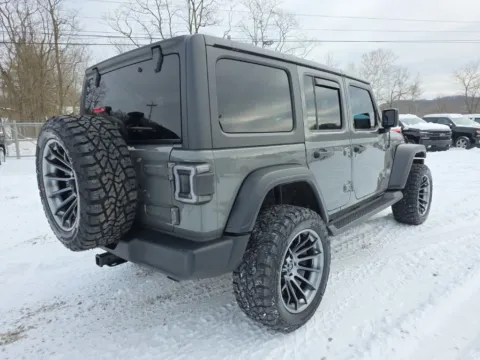 More photos of 2020 Jeep Wrangler Unlimited Sport S at Hocking Valley Motors, OH