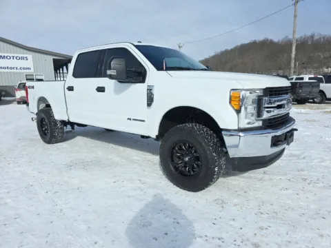 White 2017 Ford F-250SD XLT for sale in Logan, OH