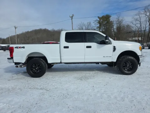 More photos of 2017 Ford F-250SD XLT at Hocking Valley Motors, OH