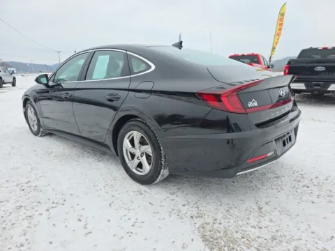 Another view of 2021 Hyundai Sonata SE for sale in Logan, OH at Hocking Valley Motors