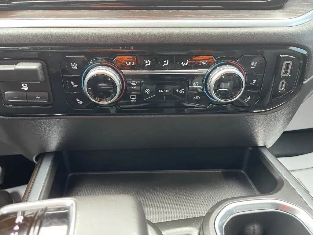 2022 GMC Sierra 1500 SLT - Photo 28