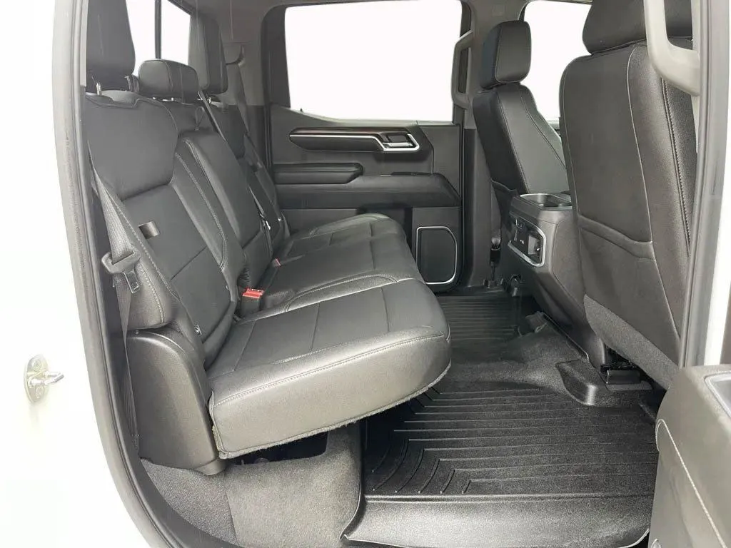 2022 GMC Sierra 1500 SLT - Photo 19