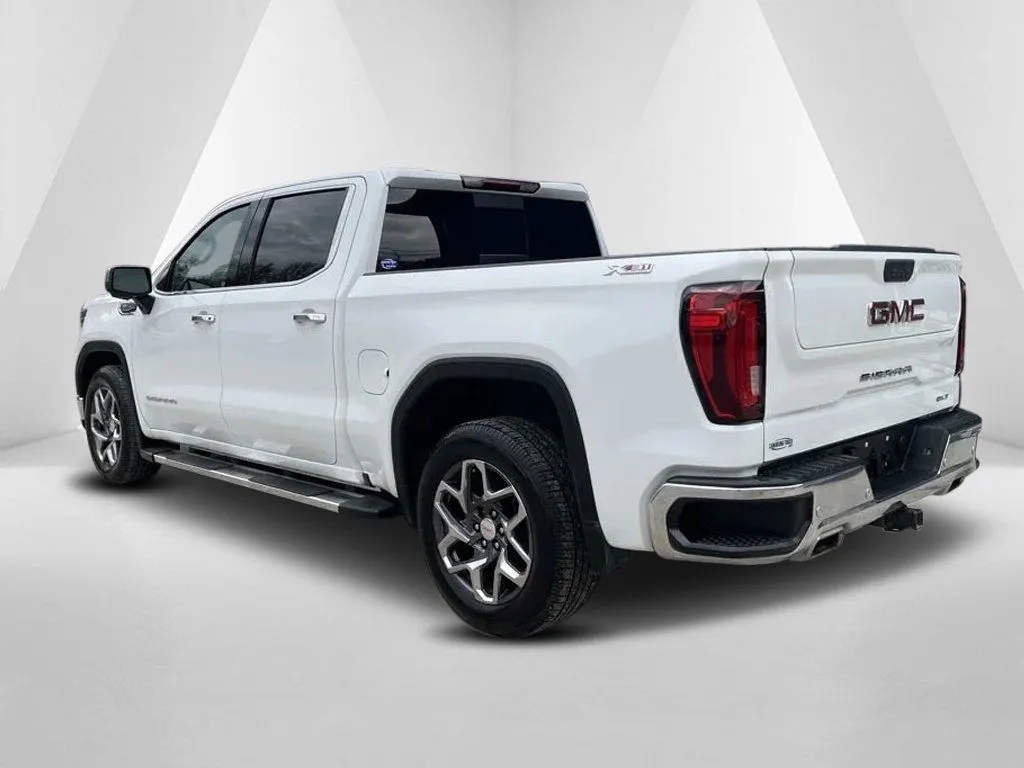 2022 GMC Sierra 1500 SLT - Photo 5
