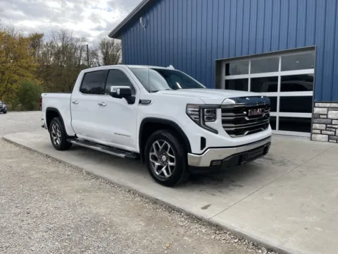 White 2022 GMC Sierra 1500 SLT for sale in Logan, OH