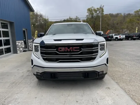 Photos of 2022 GMC Sierra 1500 SLT for sale in Logan, OH at Hocking Valley Motors