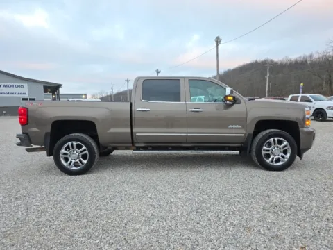 More photos of 2015 Chevrolet Silverado 2500HD High Country at Hocking Valley Motors, OH