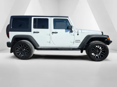 More photos of 2016 Jeep Wrangler Unlimited Sport at Hocking Valley Motors, OH