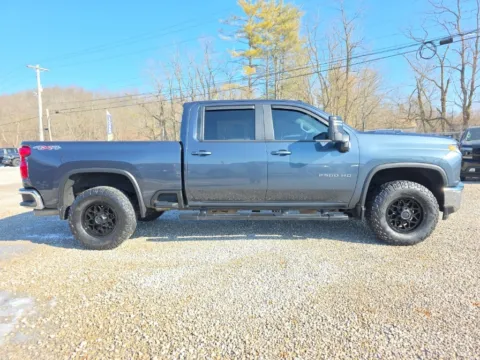 More photos of 2020 Chevrolet Silverado 2500HD LT at Hocking Valley Motors, OH