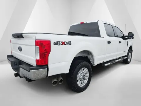 More photos of 2017 Ford F-250SD XLT at Hocking Valley Motors, OH