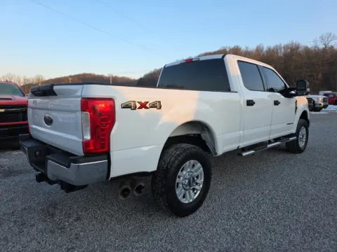 More photos of 2017 Ford F-250SD XLT at Hocking Valley Motors, OH