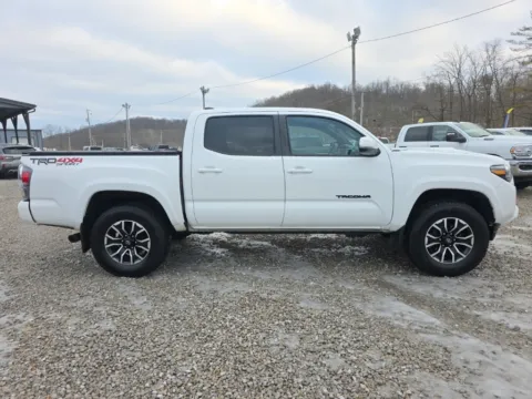 More photos of 2023 Toyota Tacoma TRD Sport at Hocking Valley Motors, OH