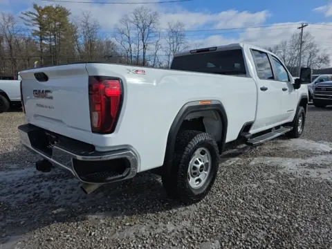 More photos of 2022 GMC Sierra 2500HD Pro at Hocking Valley Motors, OH