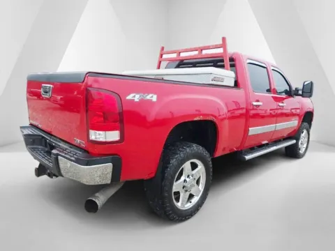 More photos of 2011 GMC Sierra 2500HD SLT at Hocking Valley Motors, OH