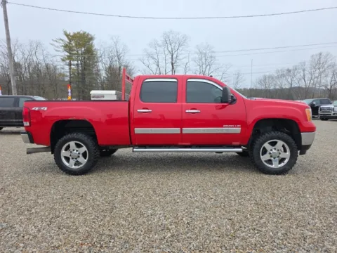 More photos of 2011 GMC Sierra 2500HD SLT at Hocking Valley Motors, OH