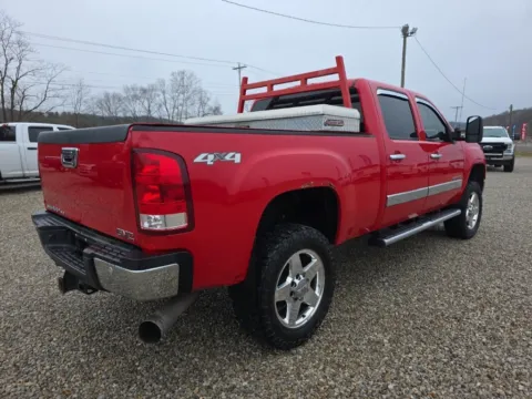More photos of 2011 GMC Sierra 2500HD SLT at Hocking Valley Motors, OH