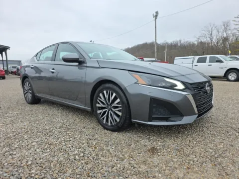 Gray 2023 Nissan Altima 2.5 SV for sale in Logan, OH