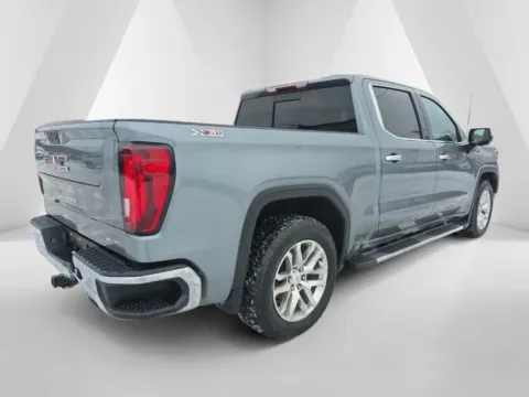 More photos of 2020 GMC Sierra 1500 SLT at Hocking Valley Motors, OH