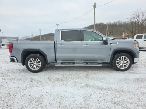 More photos of 2020 GMC Sierra 1500 SLT at Hocking Valley Motors, OH