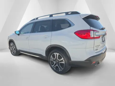 More photos of 2024 Subaru Ascent Limited at Hocking Valley Motors, OH