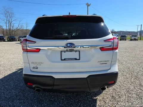 More photos of 2024 Subaru Ascent Limited at Hocking Valley Motors, OH