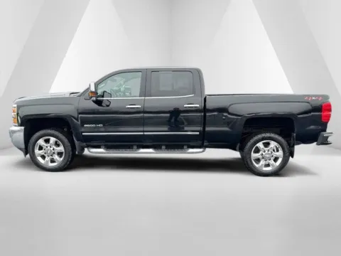 More photos of 2019 Chevrolet Silverado 2500HD LTZ at Hocking Valley Motors, OH