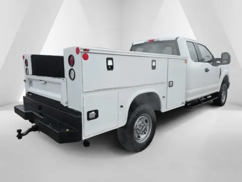 More photos of 2017 Ford F-250SD XL at Hocking Valley Motors, OH