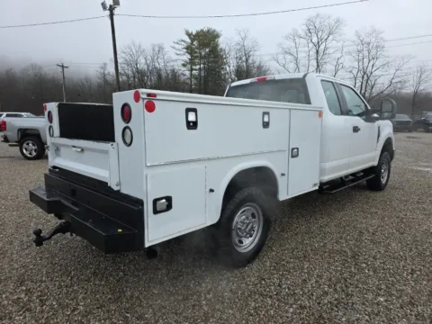 More photos of 2017 Ford F-250SD XL at Hocking Valley Motors, OH