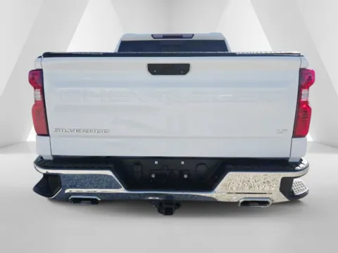 More photos of 2021 Chevrolet Silverado 1500 LT at Hocking Valley Motors, OH