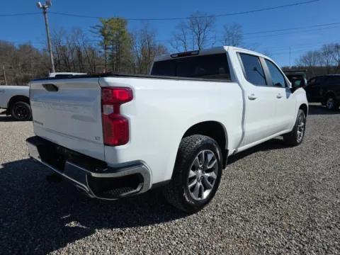 More photos of 2021 Chevrolet Silverado 1500 LT at Hocking Valley Motors, OH