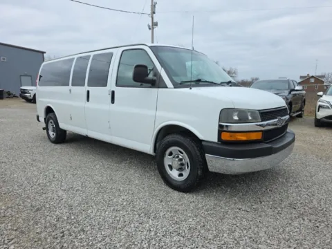 White 2014 Chevrolet Express 3500 LT for sale in Logan, OH