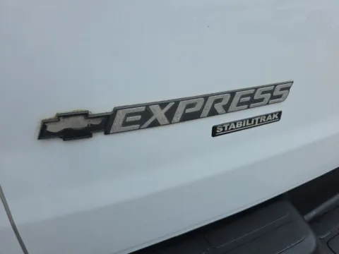 More photos of 2014 Chevrolet Express 3500 LT at Hocking Valley Motors, OH