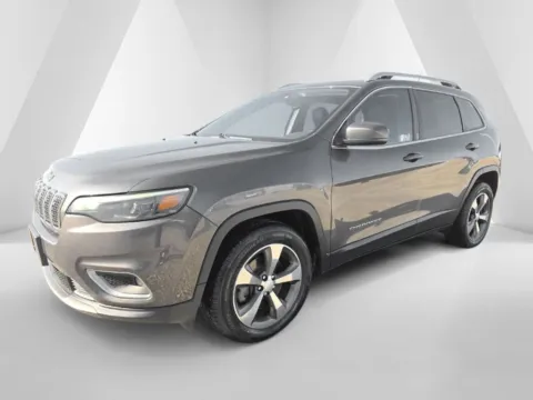 Another view of 2019 Jeep Cherokee Limited for sale in Logan, OH at Hocking Valley Motors