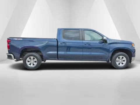 More photos of 2022 Chevrolet Silverado 1500 LT at Hocking Valley Motors, OH
