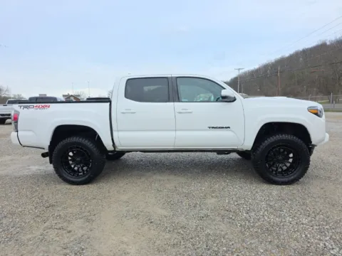More photos of 2023 Toyota Tacoma TRD Sport at Hocking Valley Motors, OH