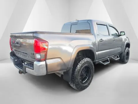 More photos of 2019 Toyota Tacoma SR5 at Hocking Valley Motors, OH