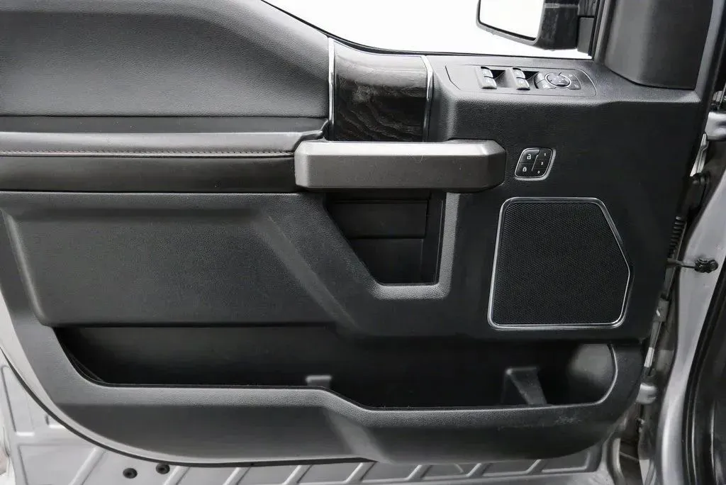 2020 Ford F-150 Platinum - Photo 12