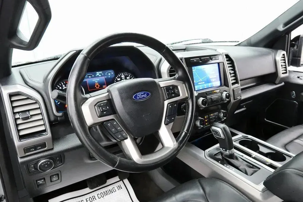 2020 Ford F-150 Platinum - Photo 11