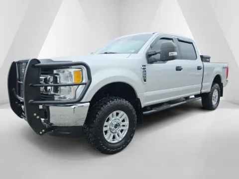 Another view of 2017 Ford F-250SD XLT for sale in Logan, OH at Hocking Valley Motors