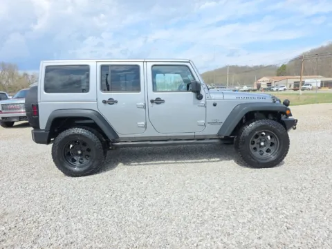 More photos of 2015 Jeep Wrangler Unlimited Rubicon at Hocking Valley Motors, OH