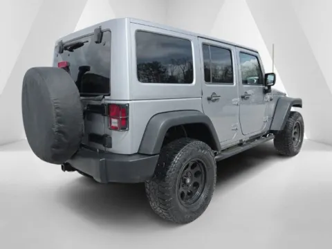 More photos of 2015 Jeep Wrangler Unlimited Rubicon at Hocking Valley Motors, OH