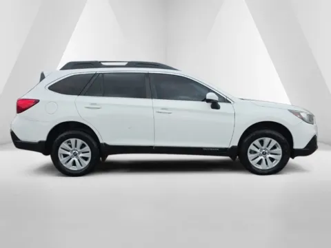 More photos of 2018 Subaru Outback 2.5i Premium at Hocking Valley Motors, OH