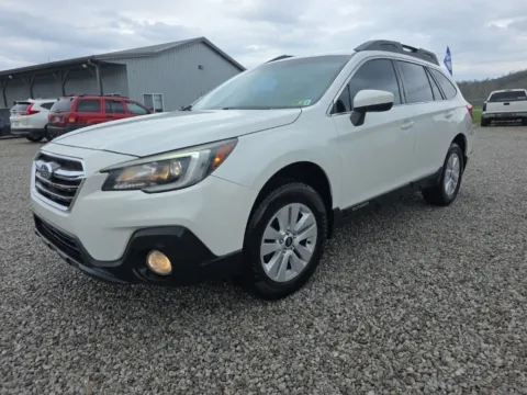 Another view of 2018 Subaru Outback 2.5i Premium for sale in Logan, OH at Hocking Valley Motors